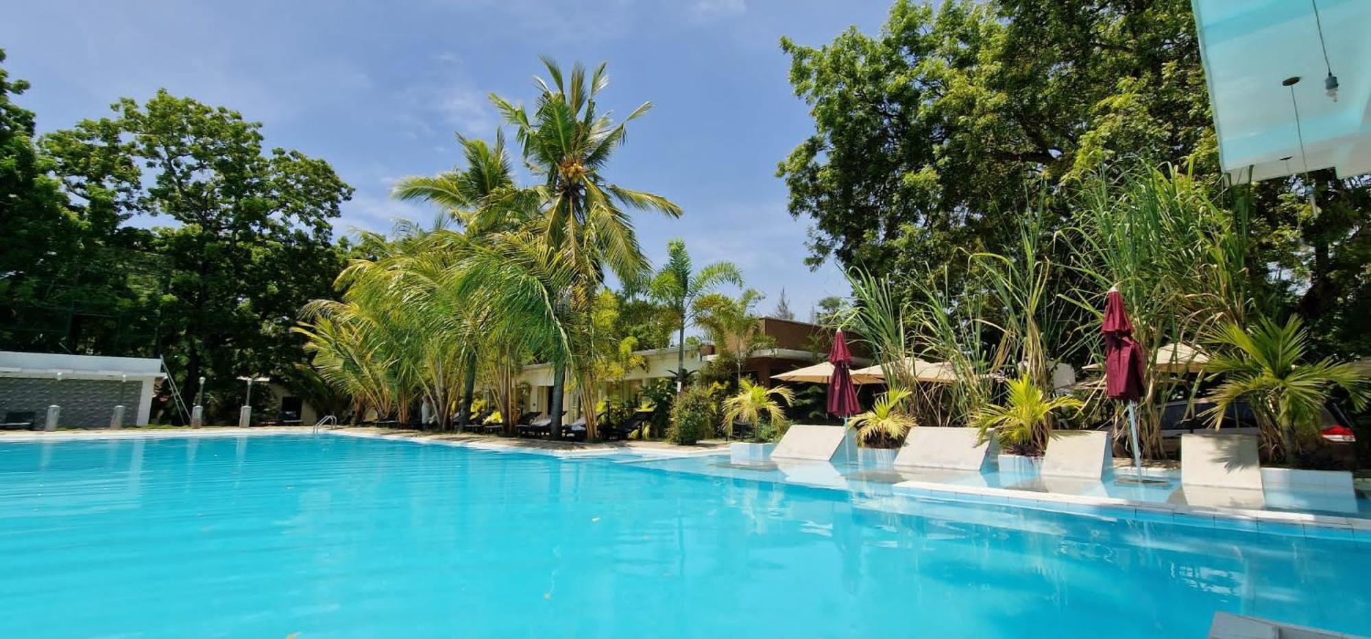 Lucky Beach Resort Тринкомали Экстерьер фото