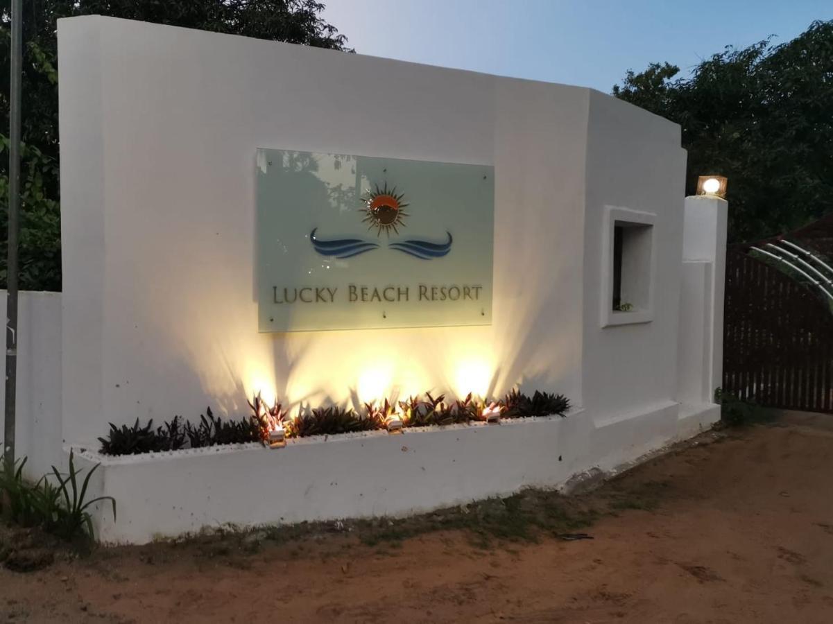 Lucky Beach Resort Тринкомали Экстерьер фото